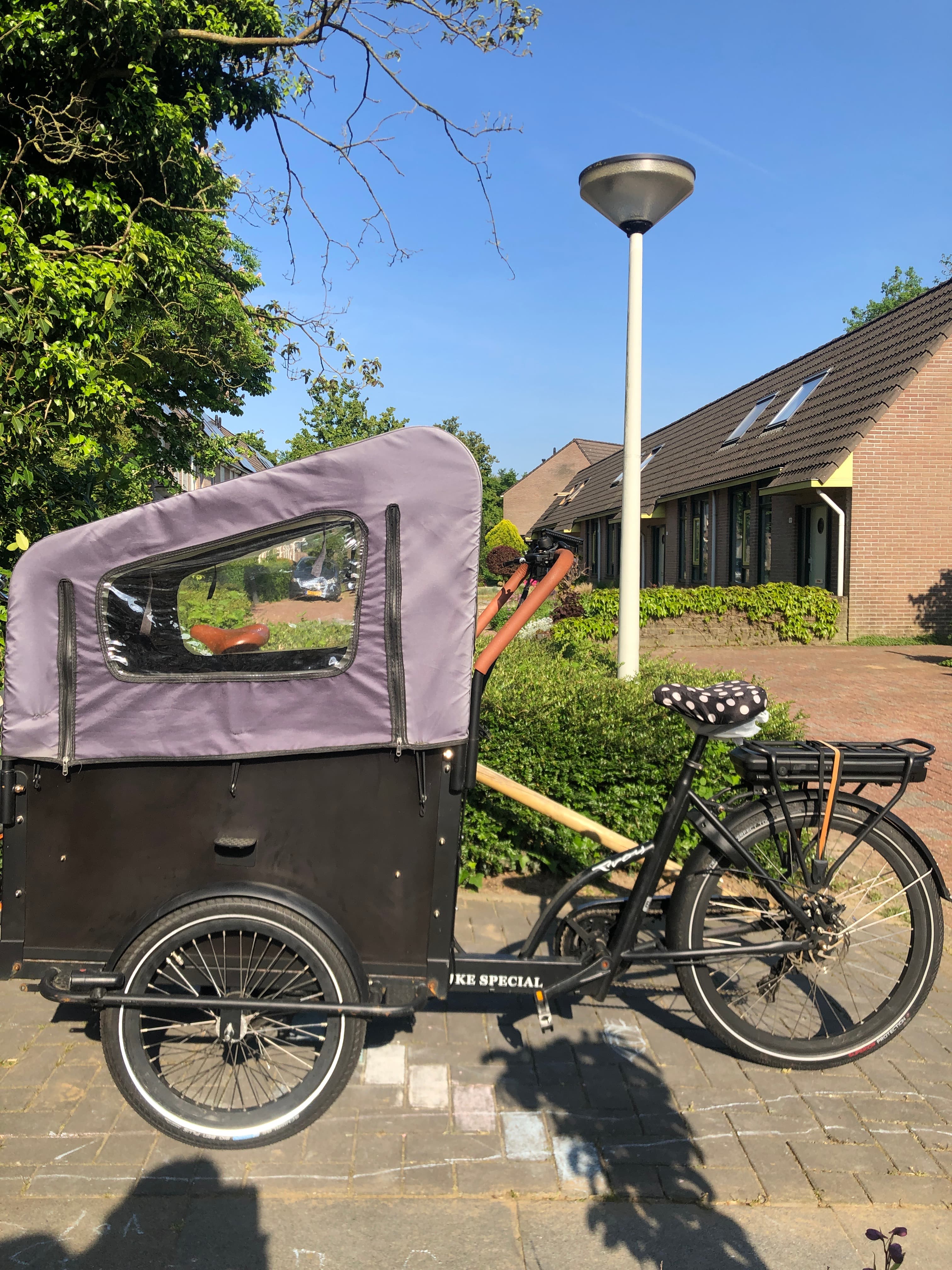 Bakfiets 4-zits (tijdelijk niet beschikbaar)