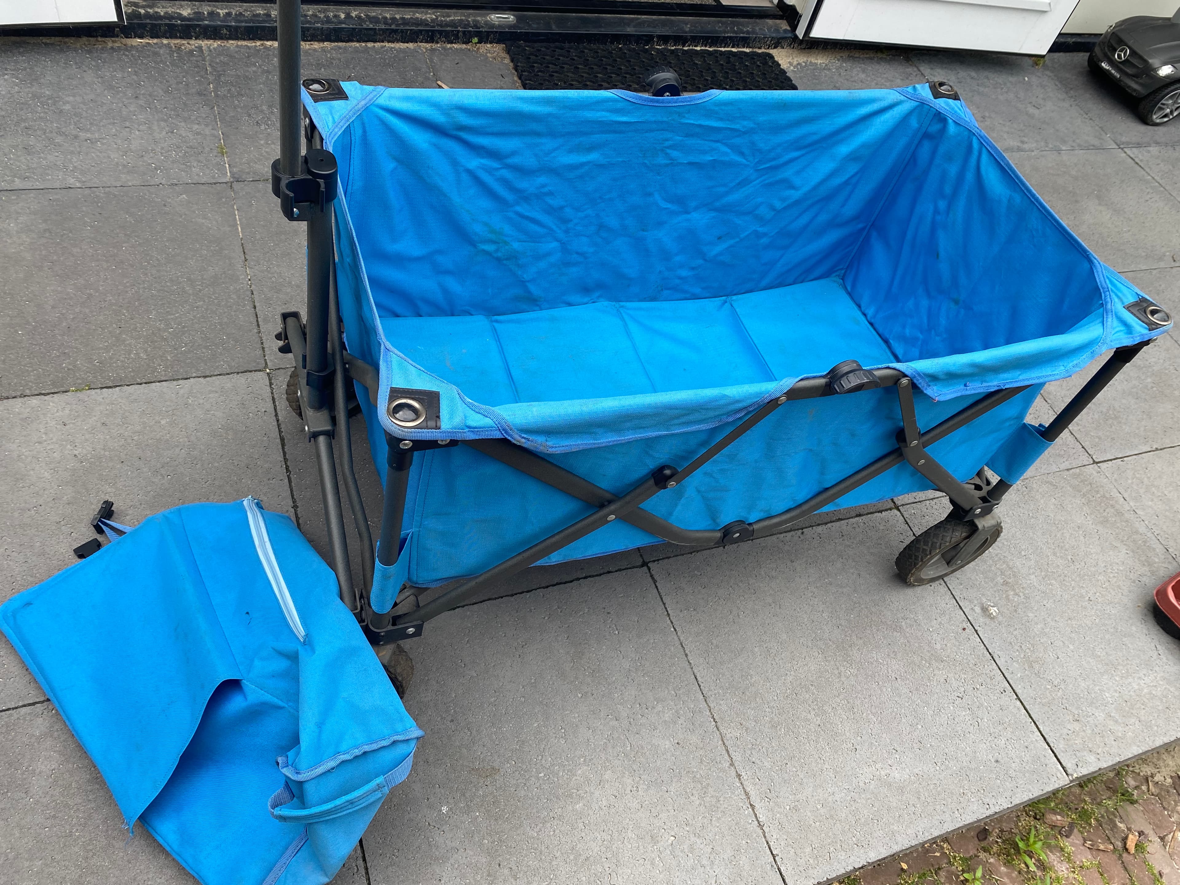 vouwbare bolderkar voor vakantie of festival