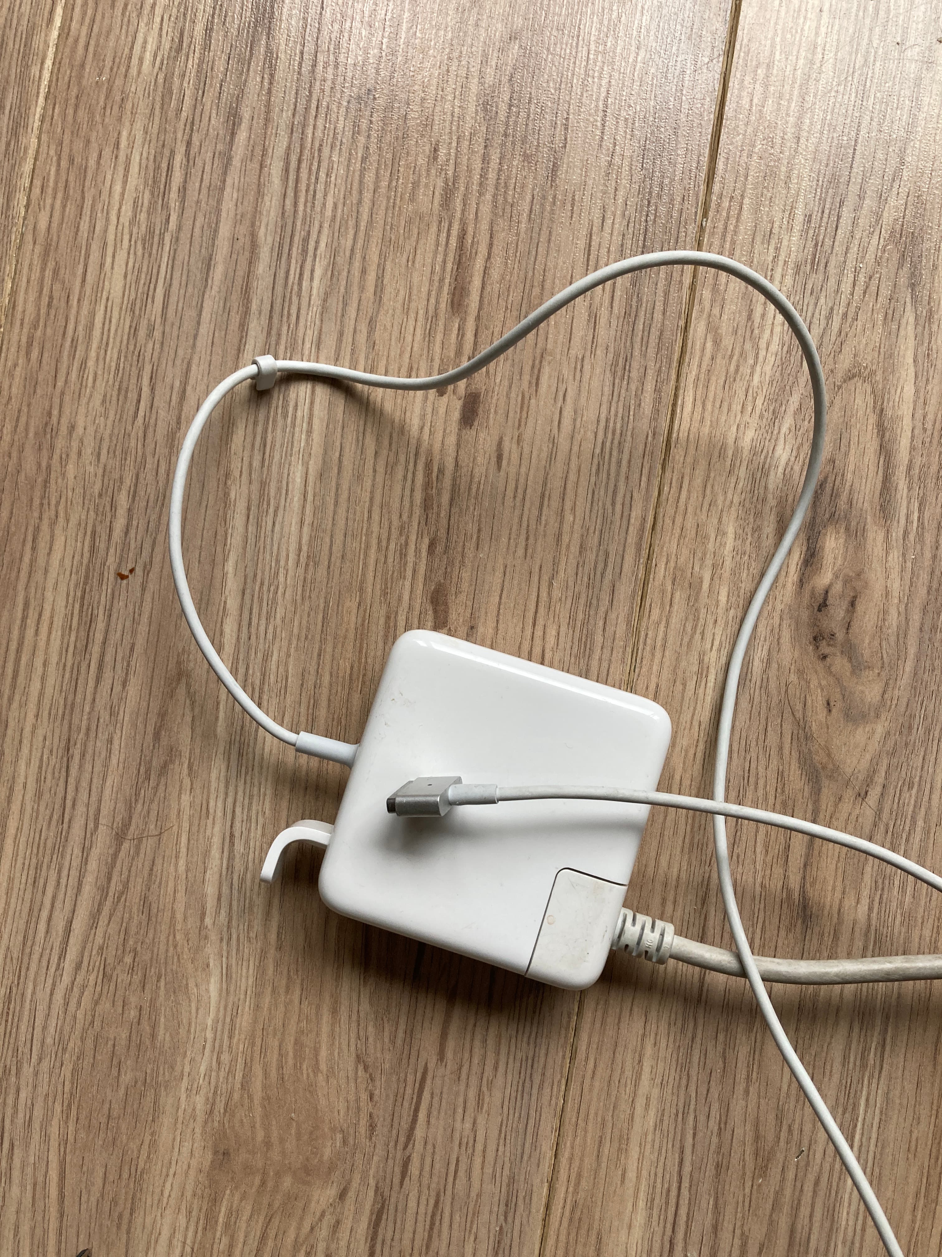 MacBook adapter