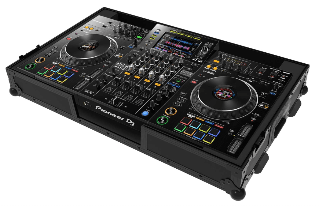 Pioneer XDJ-XZ met Flightcase
