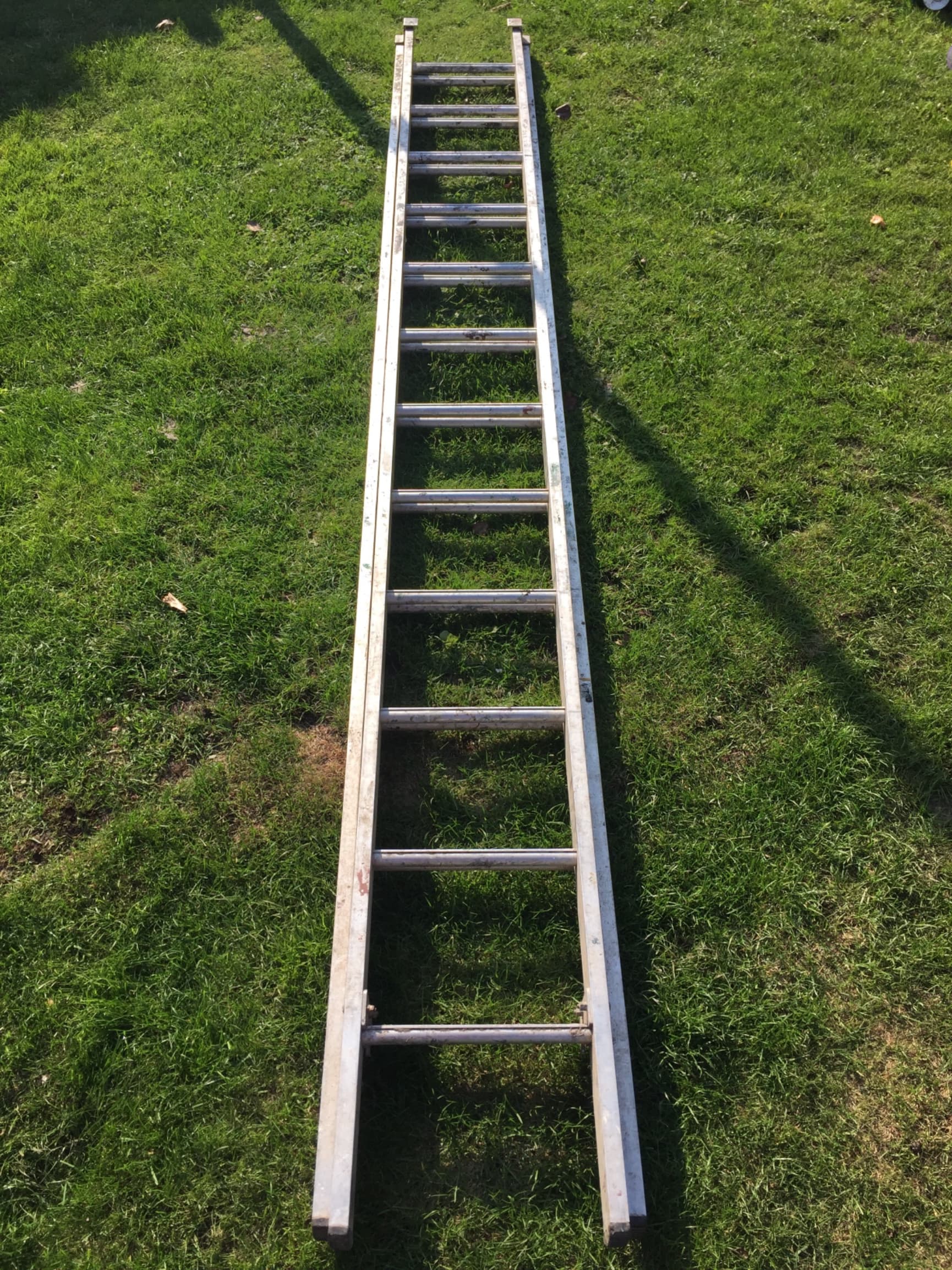 telescopische ladder (2x ca 3 meter)