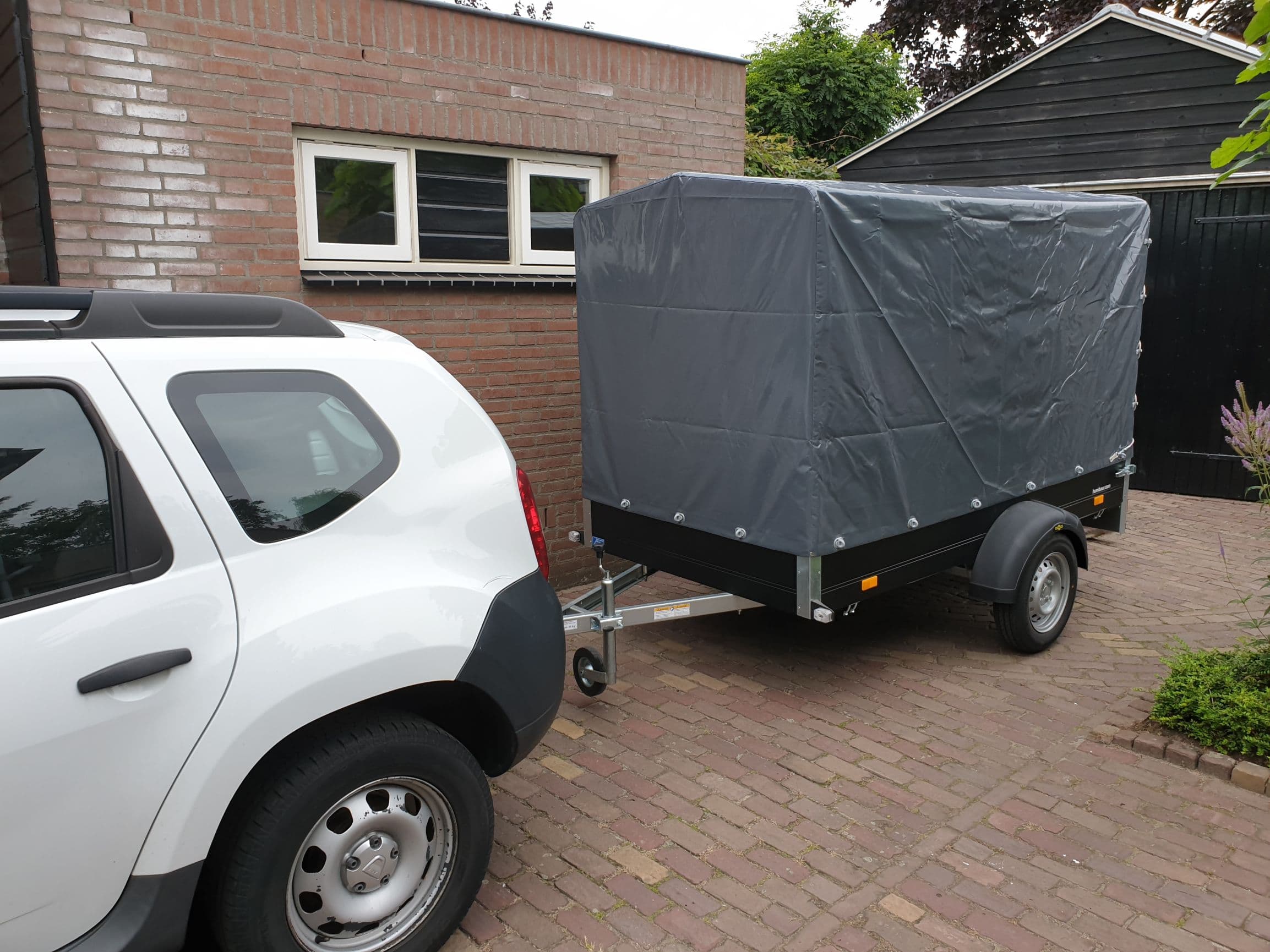 Aanhanger met huif