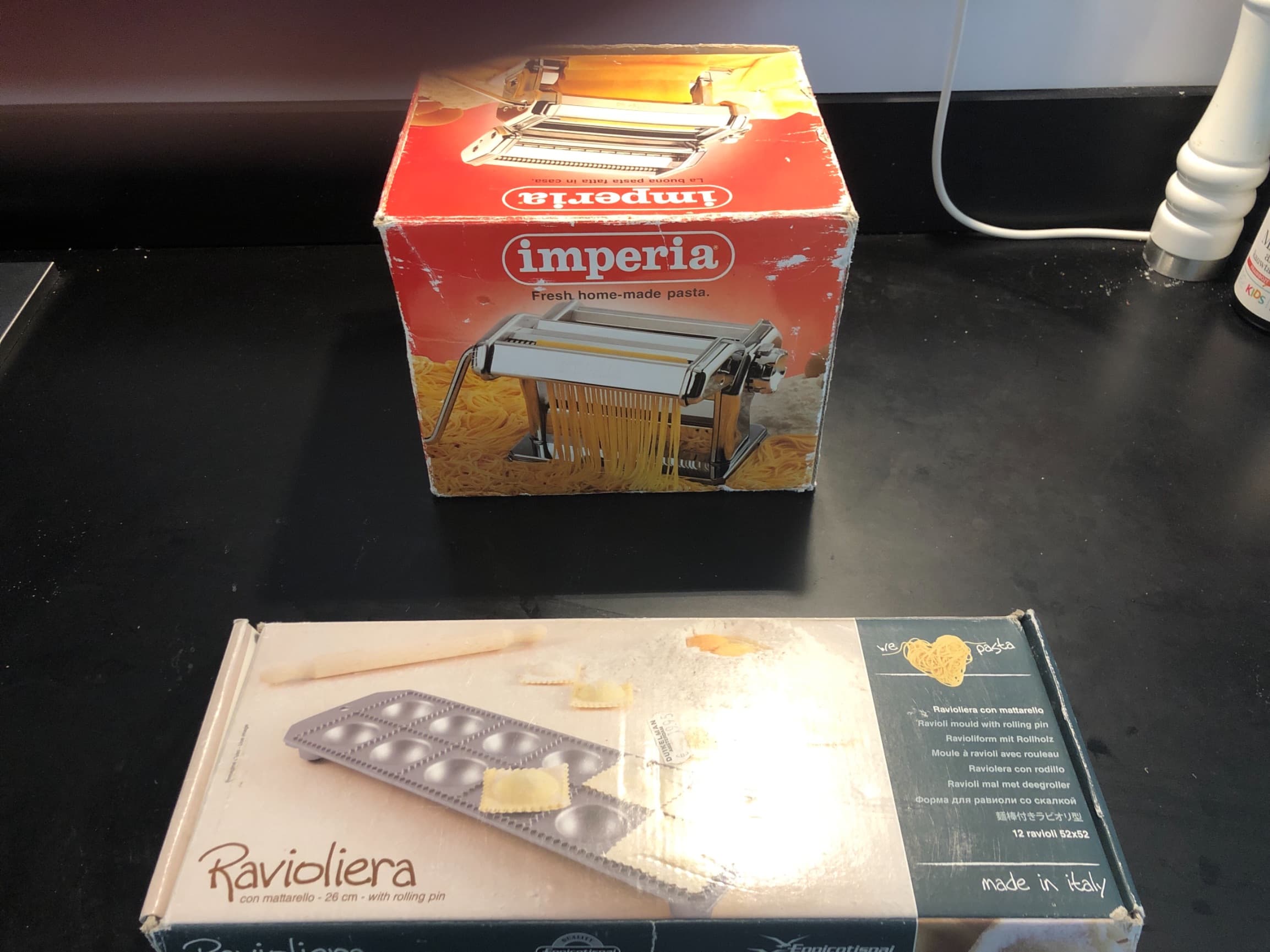 Pastamachine Imperia en mal voor ravioli 