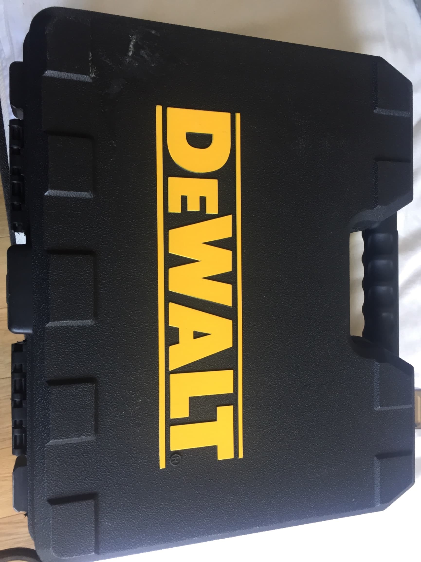 Dewalt accuboormachine nieuw met twee accu’s 