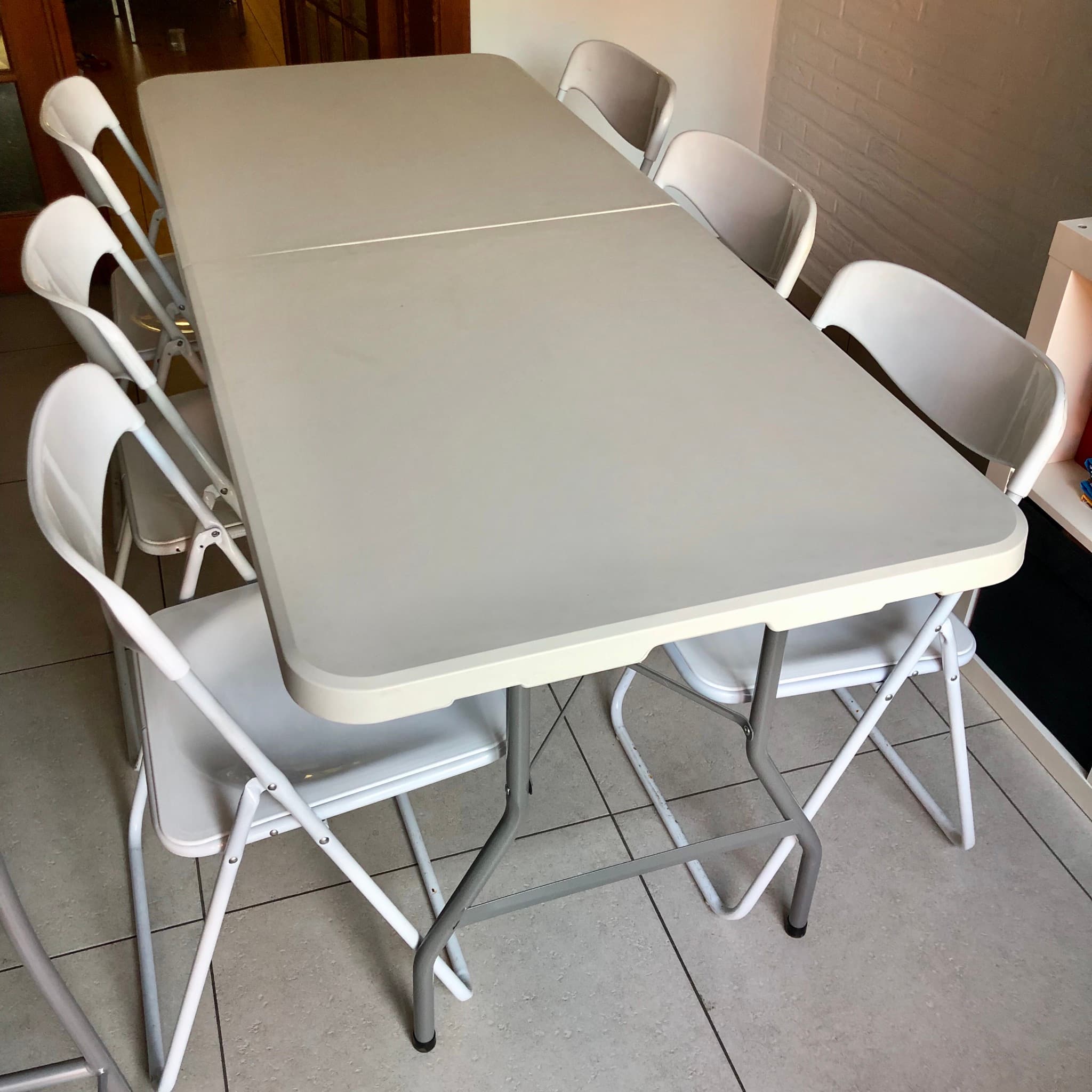 Tafel met 6 stoelen, opklapbaar