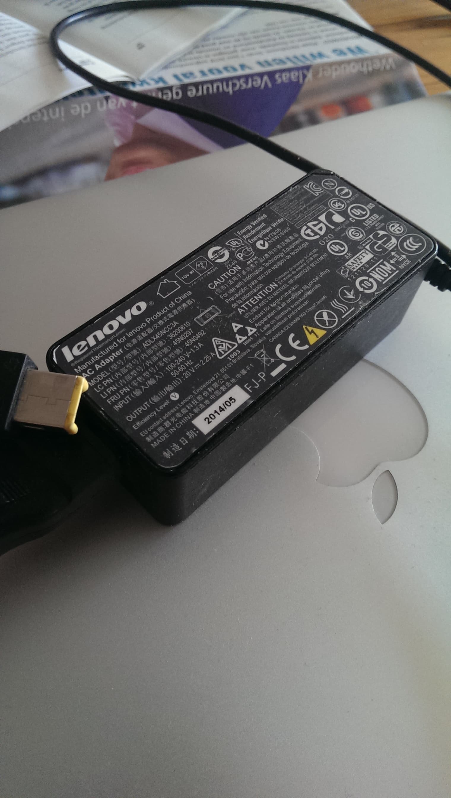 Oplader lenovo laptop