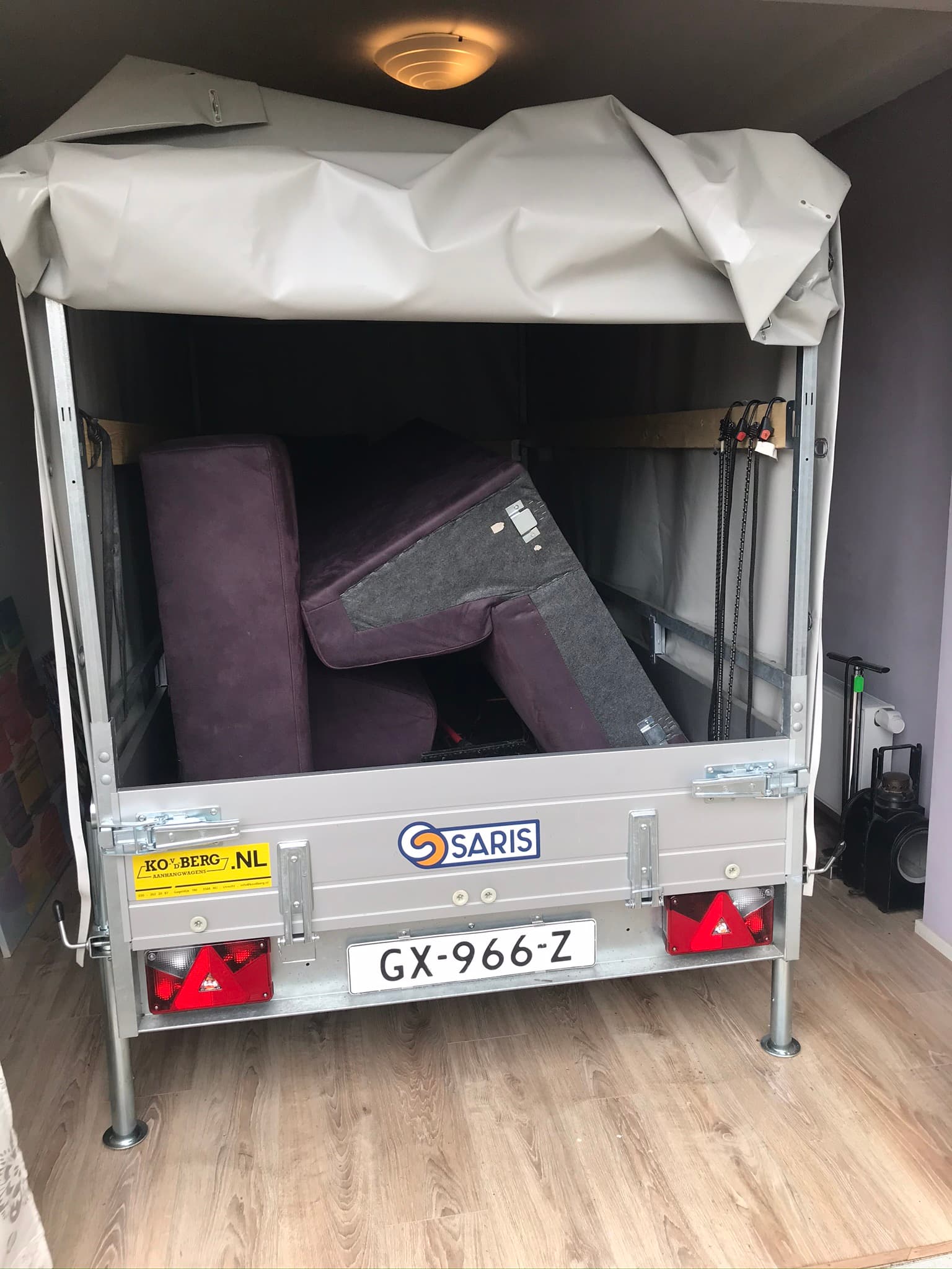 Aanhanger met huif