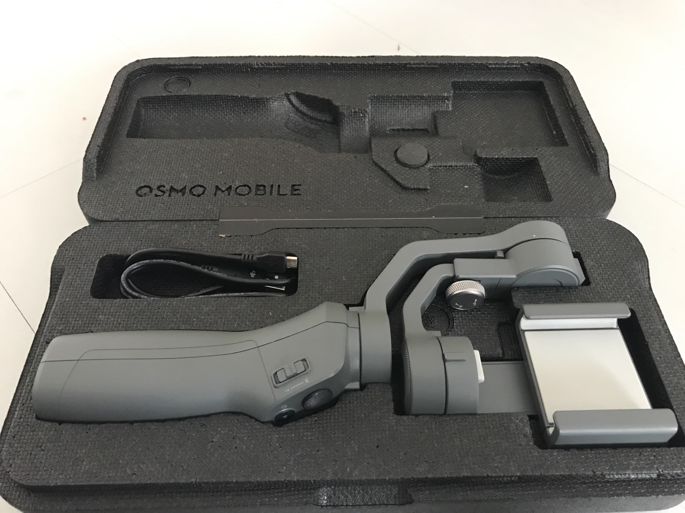 DJI osmo mobile 2 gimbal 