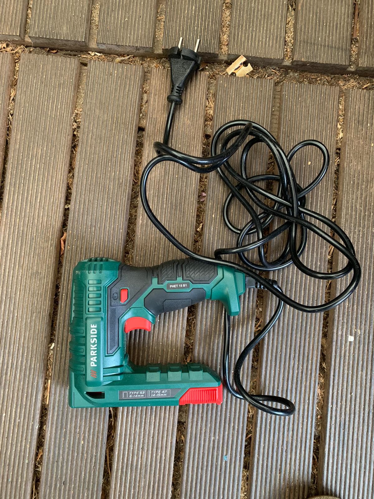 Elektrische nietmachine (tacker)