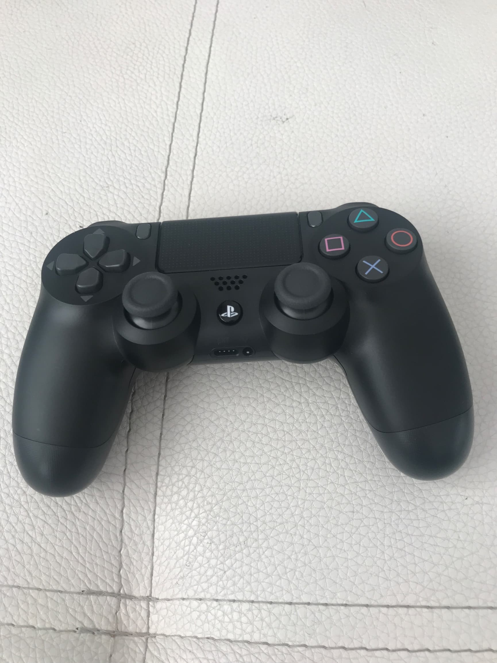 playstation 4 controller