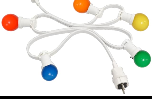 Prikkabel , lichtsnoer voor buiten met gekleurde lichtjes 