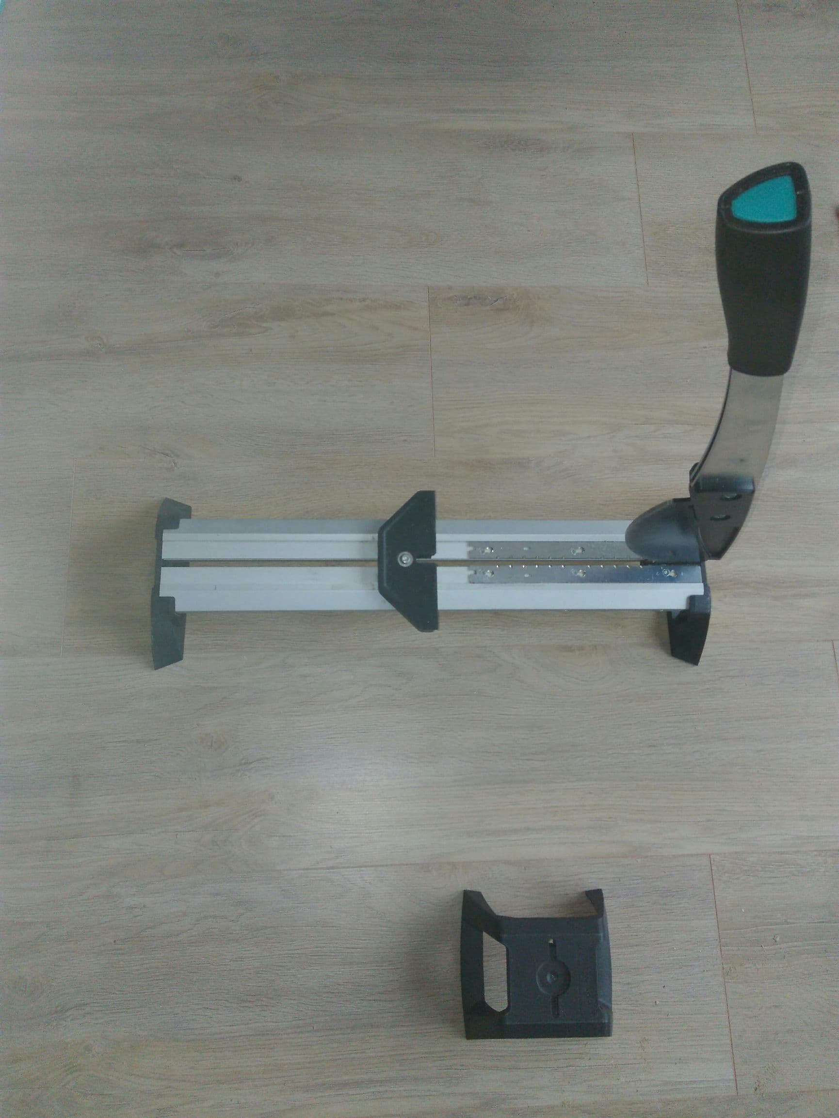 Wolfcraft VLC800 vinyl- en laminaatsnijder