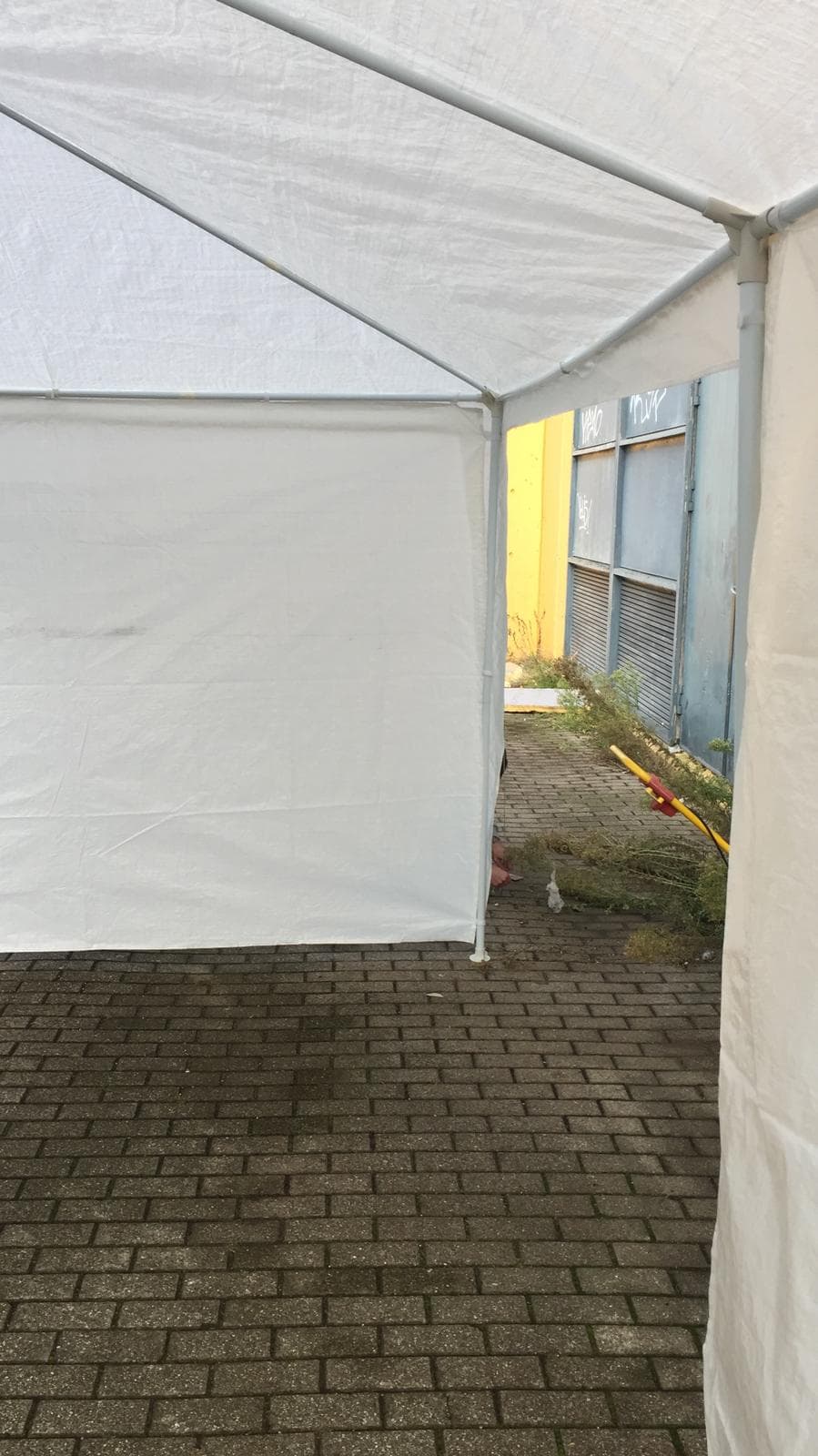 partytent met zijwanden