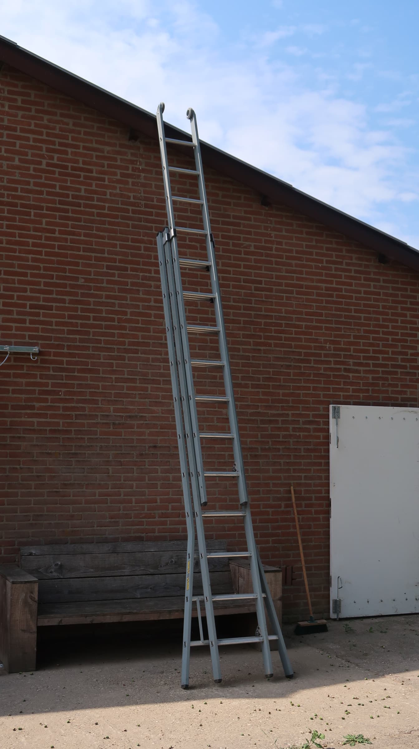 Ladder / 3 delig / 8,5 meter hoog 