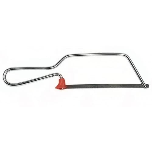 Kleine en iets grotere (30cm)  ijzerzaag te leen. 