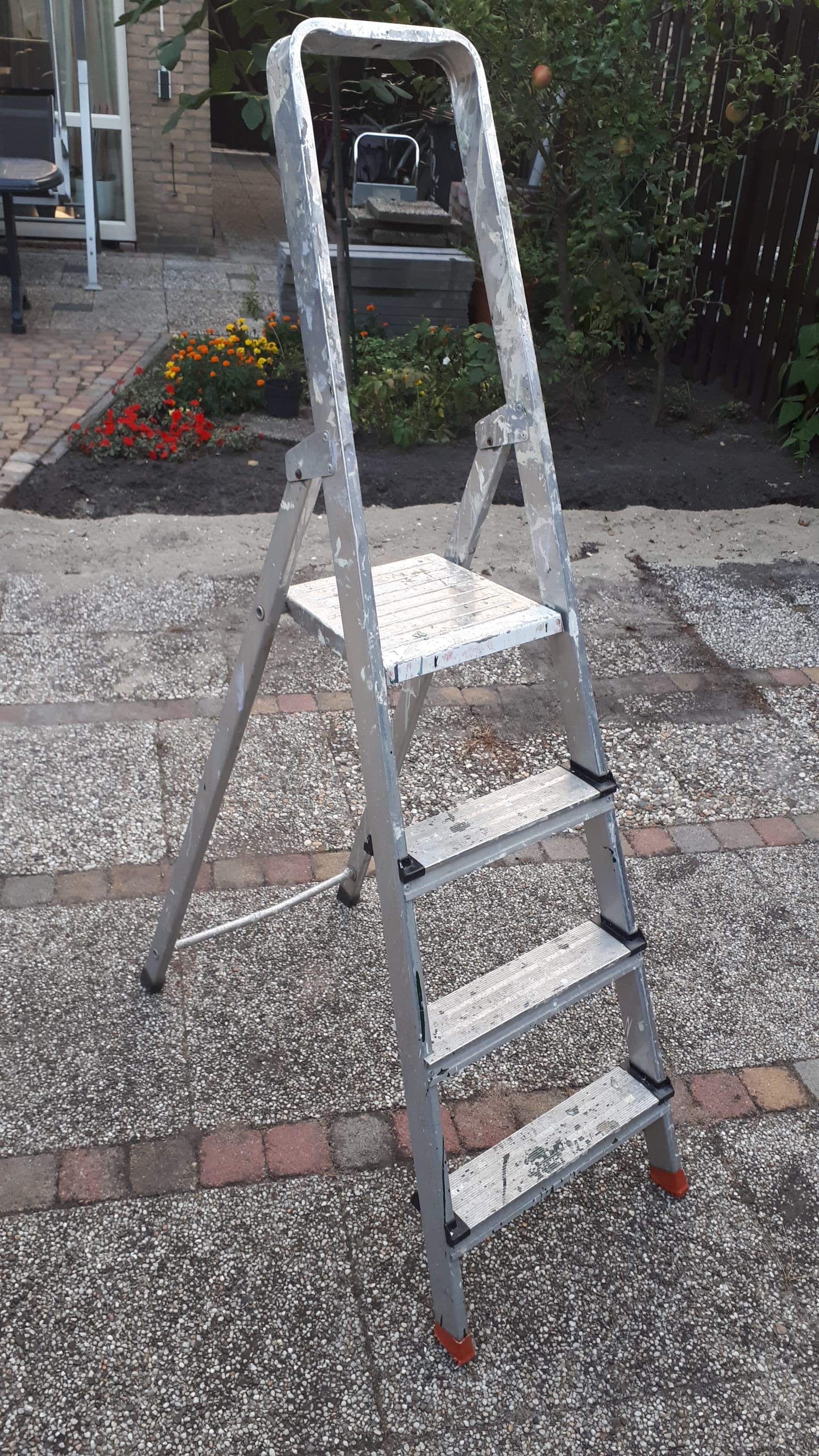 Ladder met 4 treden.