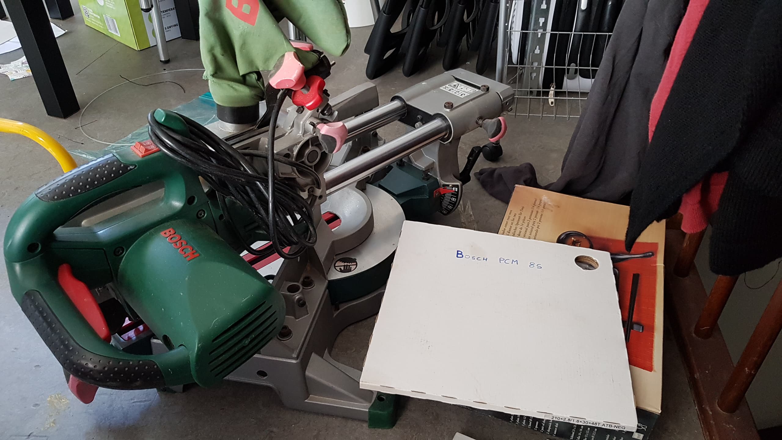 Afkortzaag bosch PCM 8s