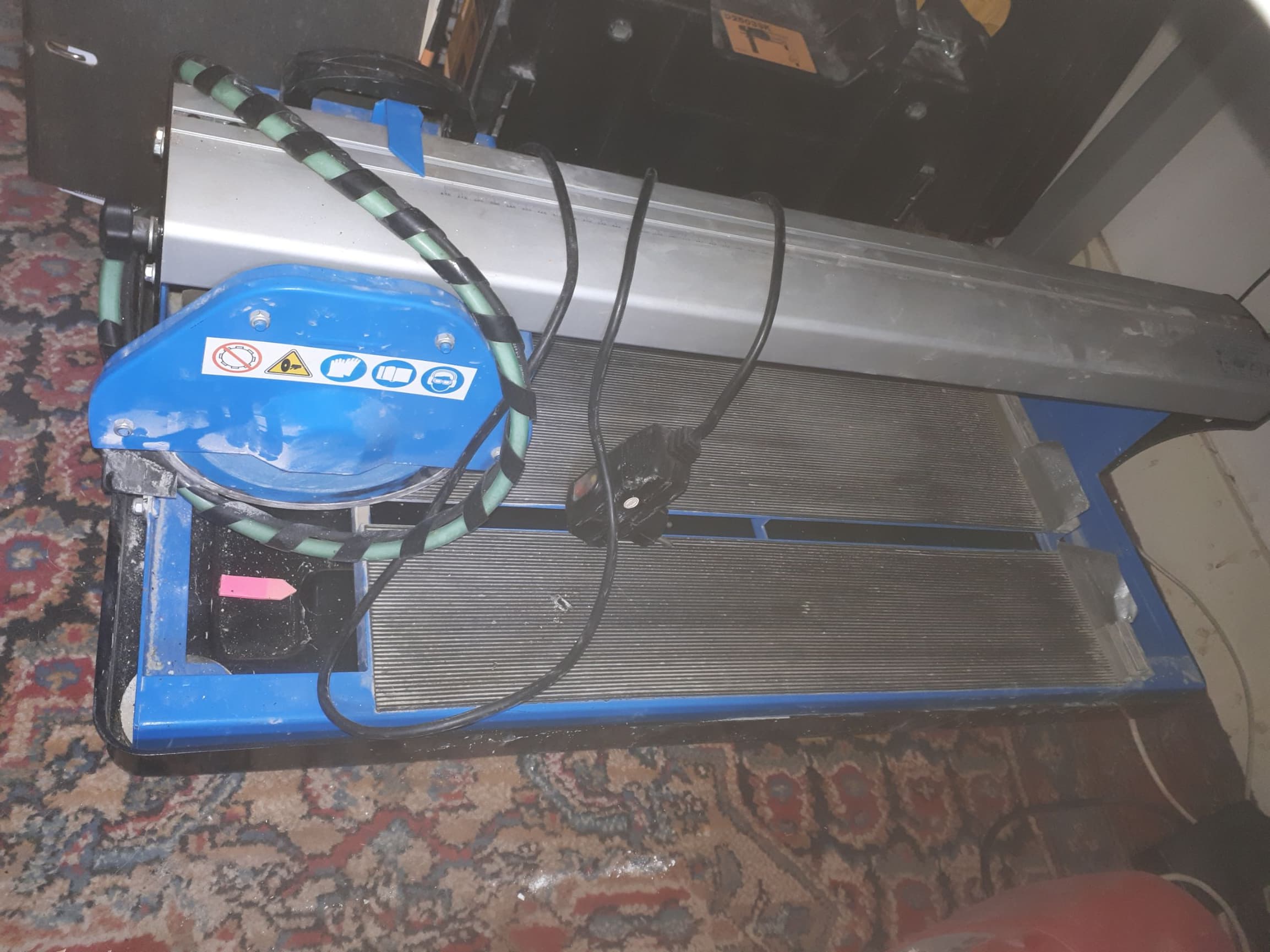tegelzaag watergekoeld met diamantblad