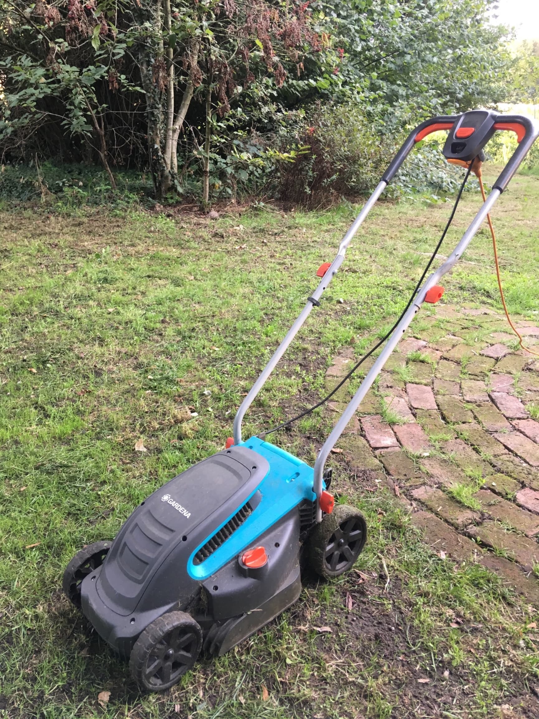 Gazonmaaier Gardena met snoer