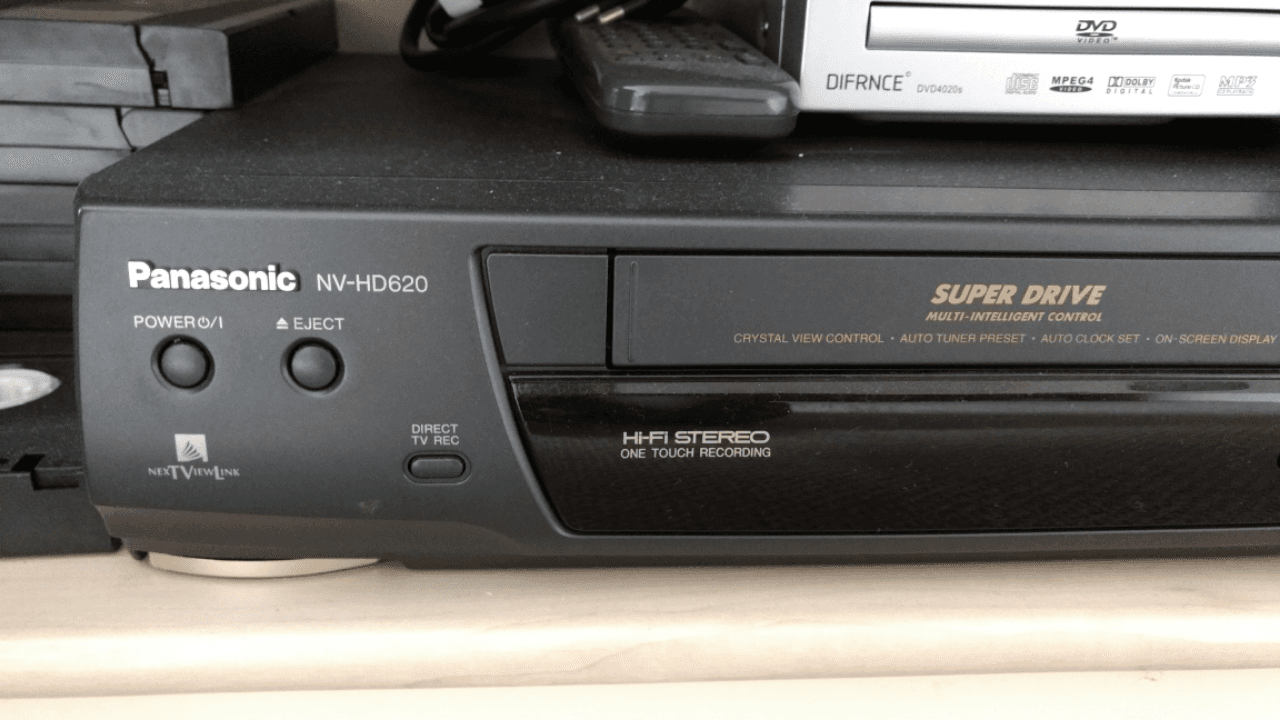 Panasonic  NV-HD620 SVHS Video recorder