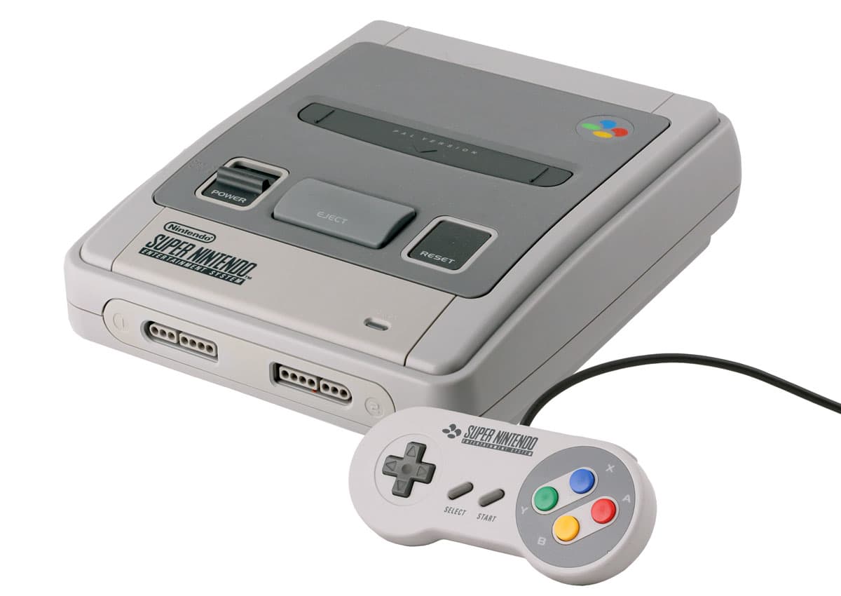 Super Nintendo console - Plus 2 games & controllers