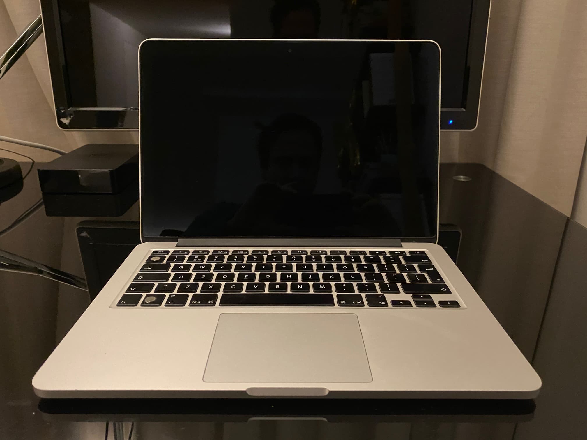 Goed werkende Mac book Pro met MS office, keynote, alles.