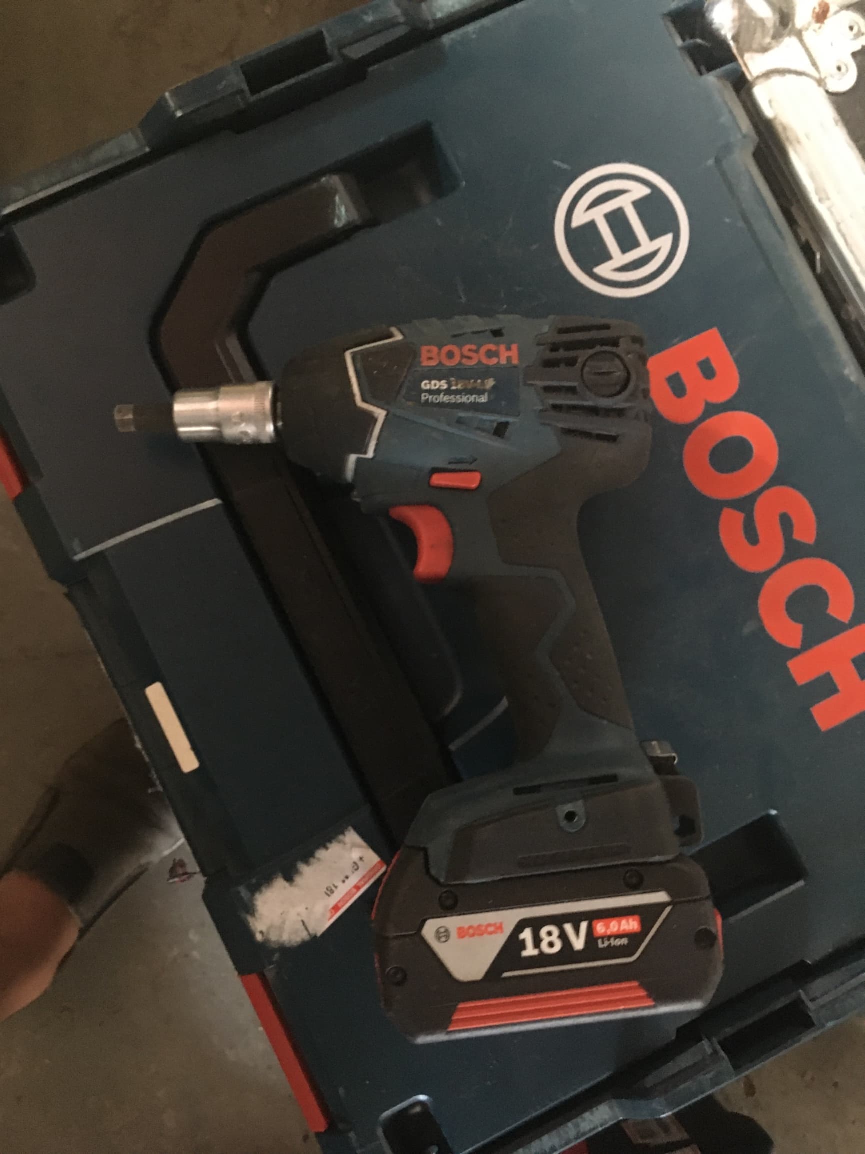 Slagmoersleutel accu 18v