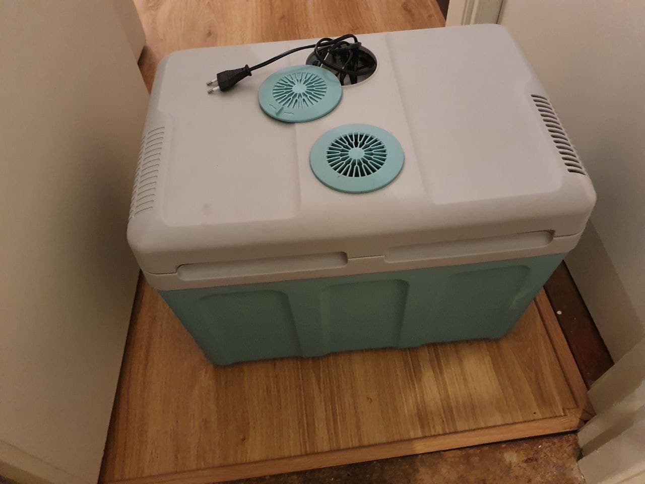 Elektrische koelbox voor 230V en 12V  - 40 liter