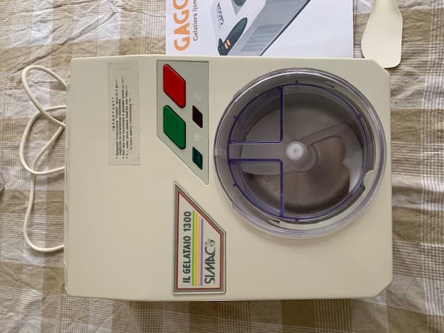 Semi professionele ijsmachine. il Gelataio 1300 Simac. Zelf vriezend. 