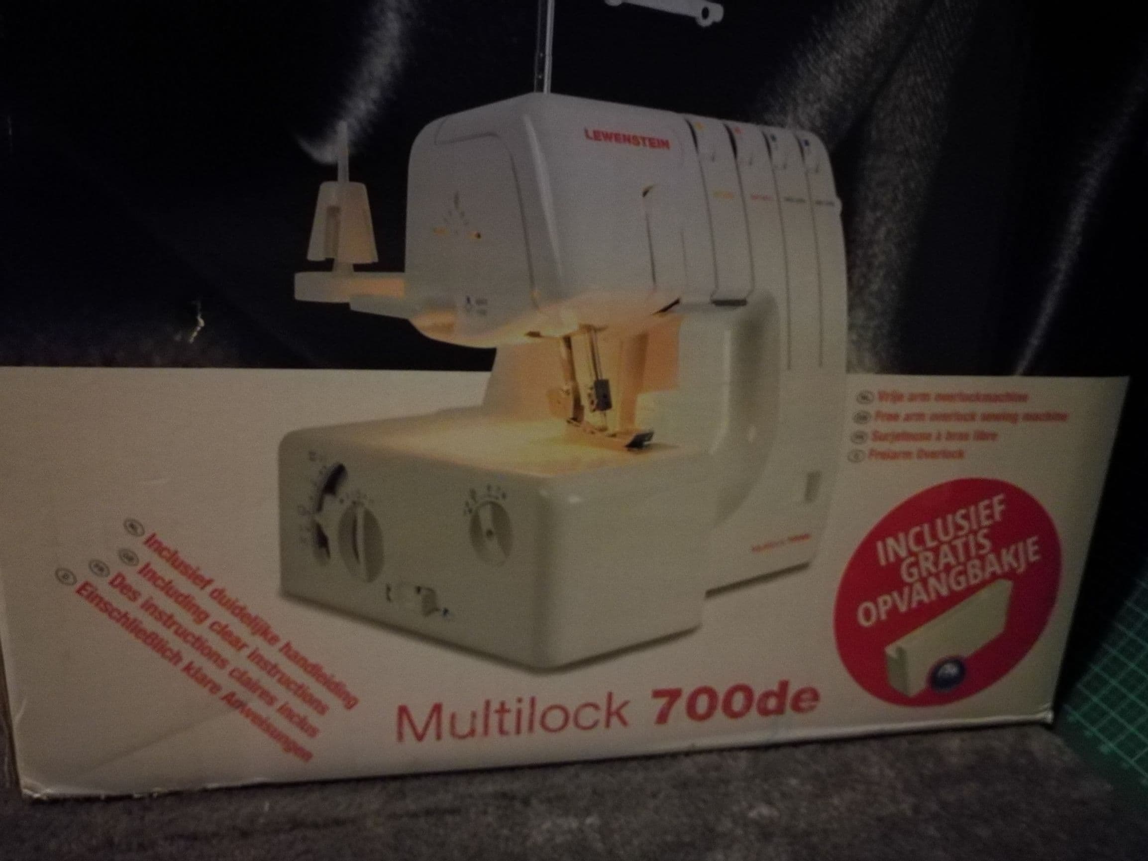Lewentstein multilock 700 de overclock naaimachine