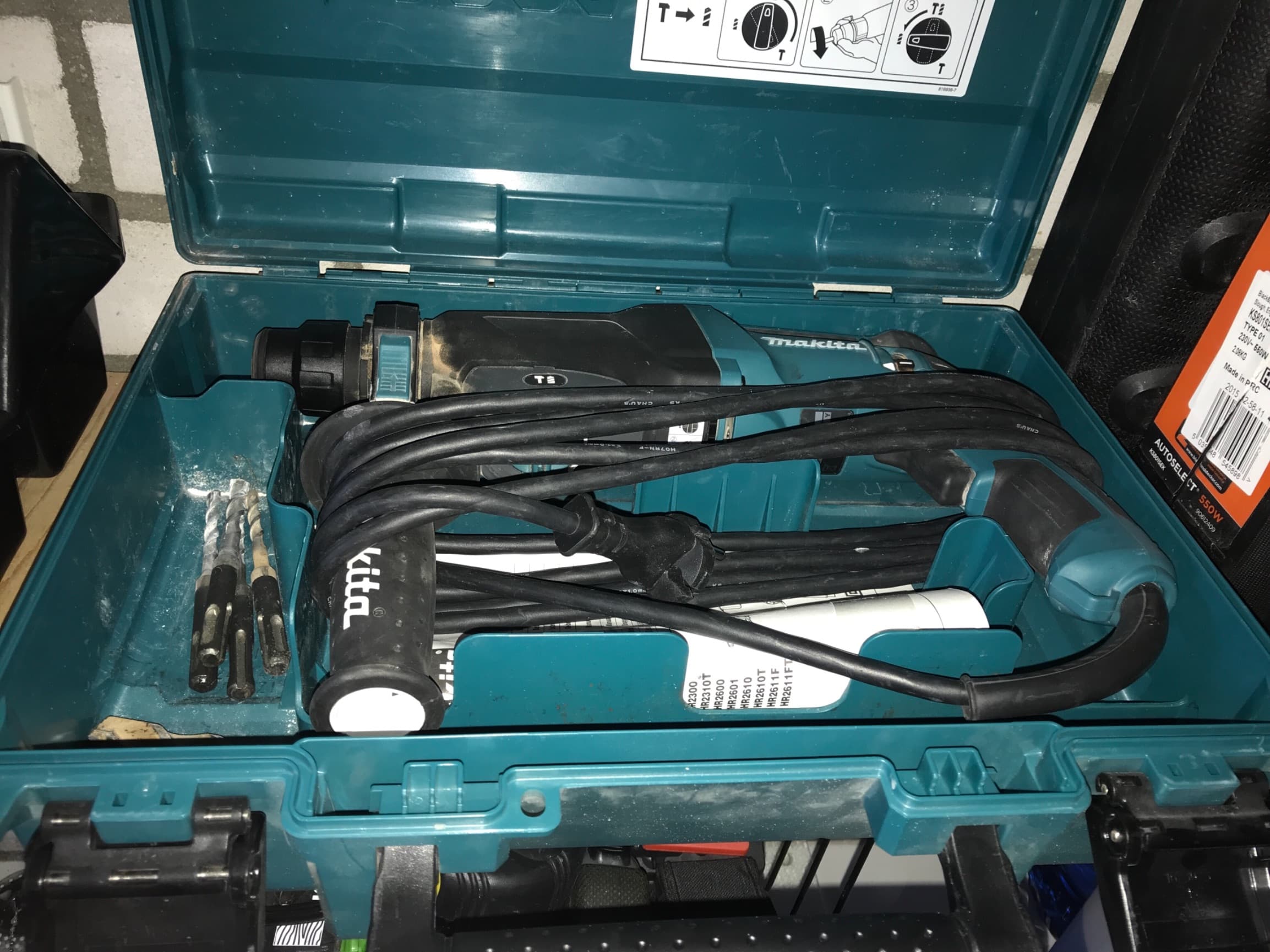 Boorhamer Makita