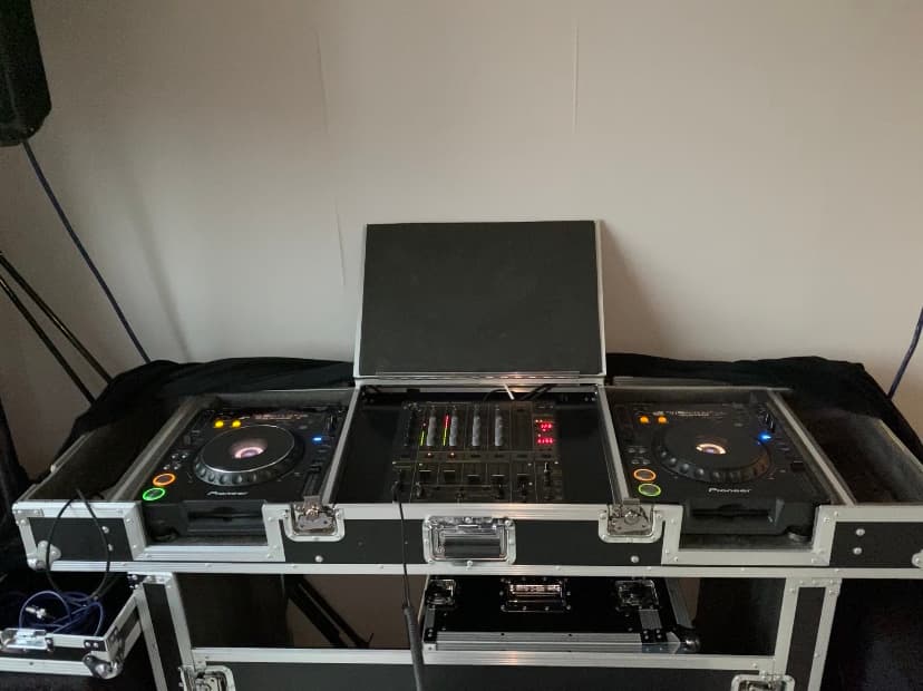 Dj set 