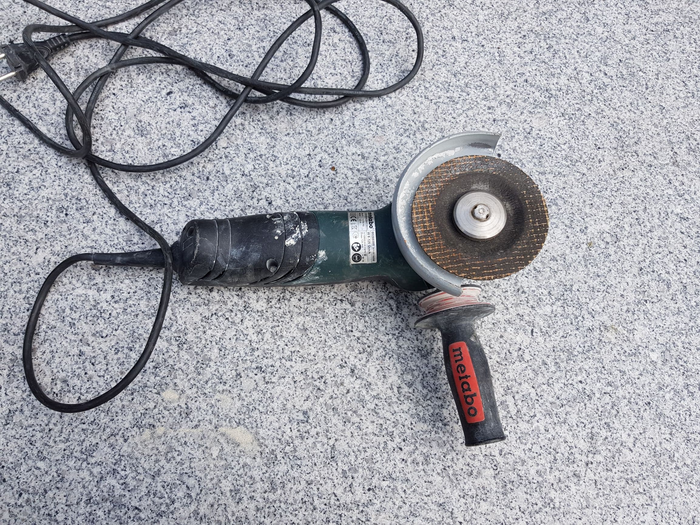 Metabo haakseslijper 125 mm schijf zonder gereedschap te wisslen