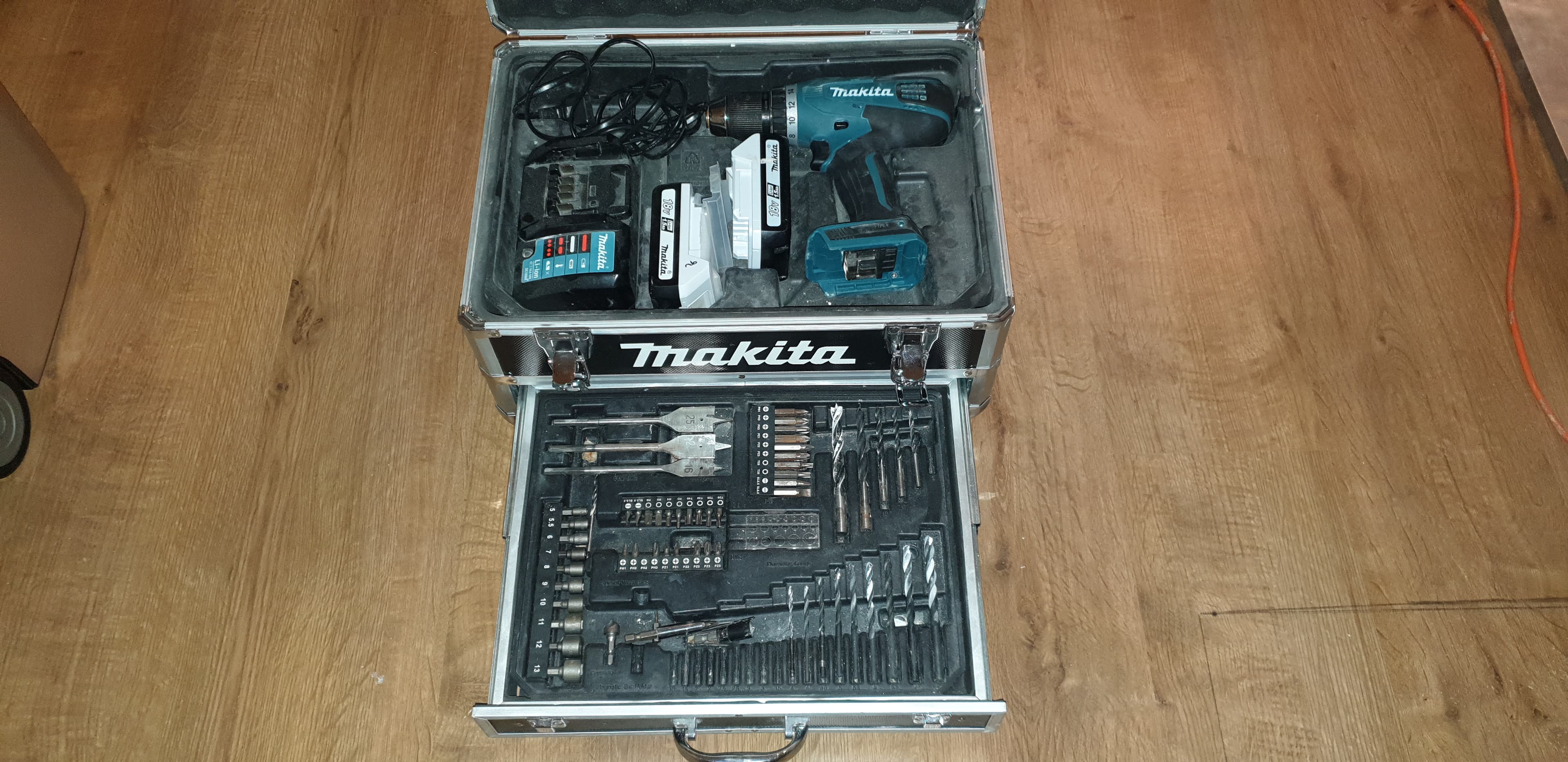 Makita accuboormachine