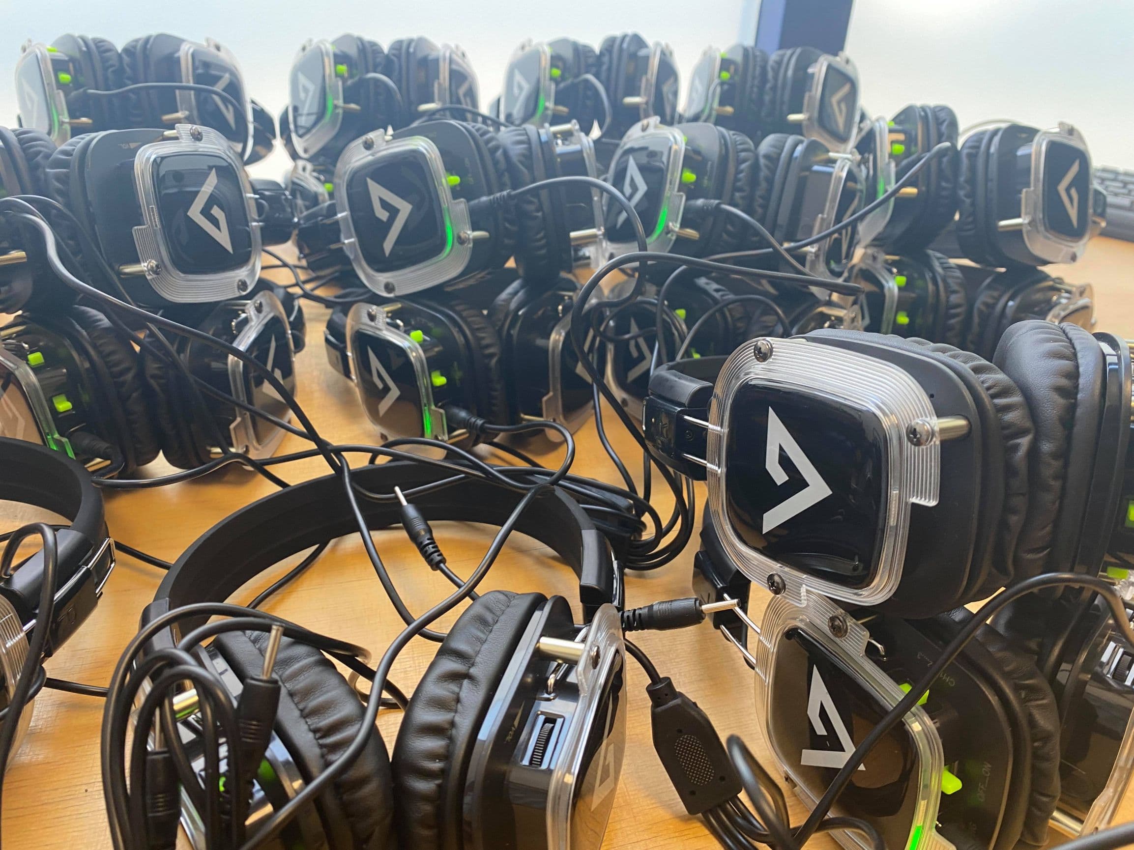 SILENT DISCO SET (10 koptelefoons)