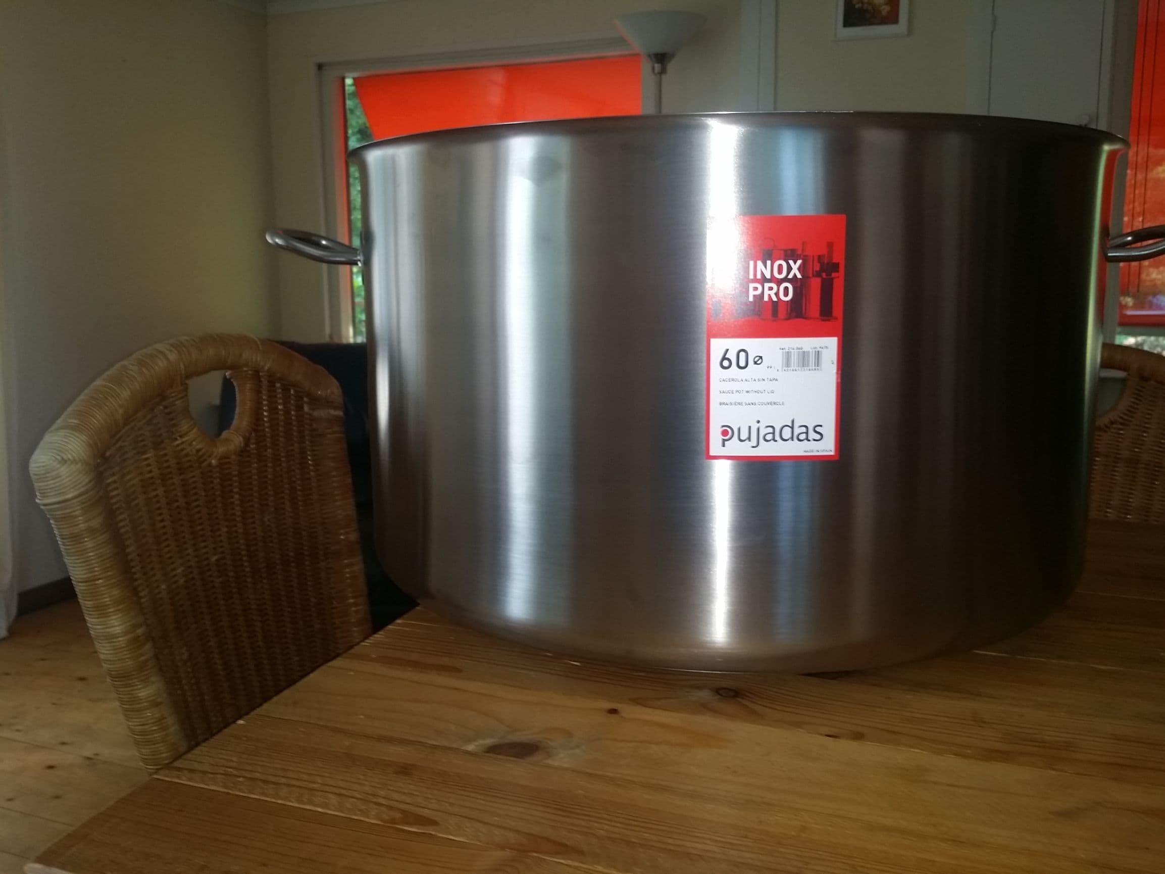 Pan, we hebben hier meerder MEGA pannen staan, voor op je fornuis of boven een houtvuur