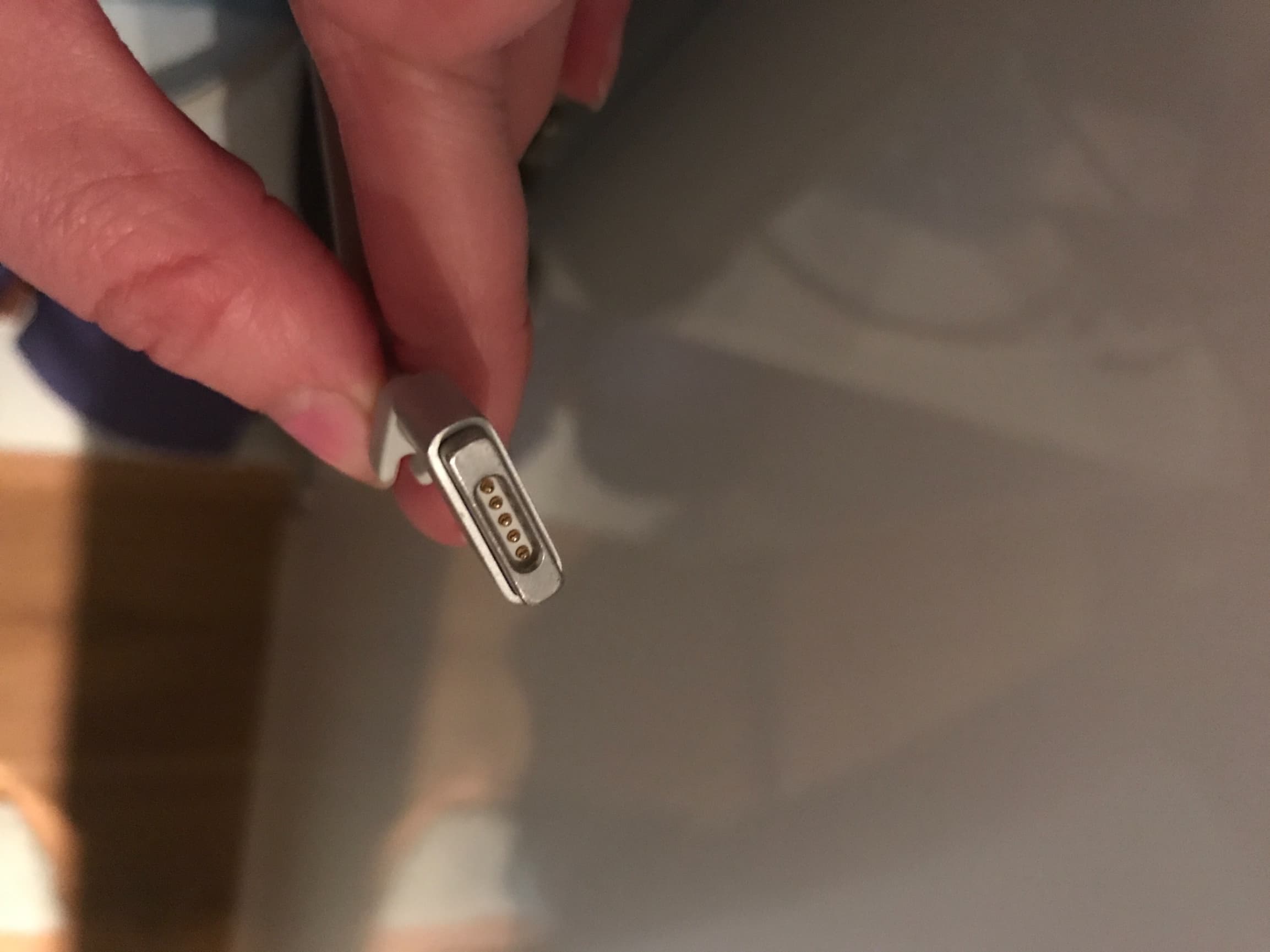 macbook adapter