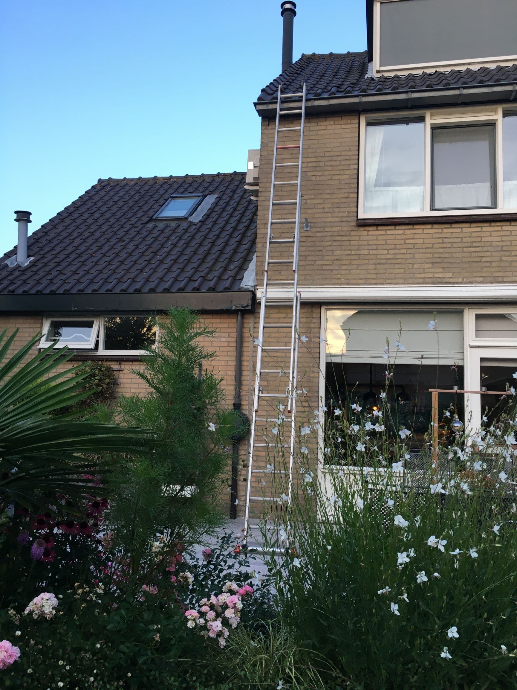 3 delige (Altrex) ladder te huur. huren