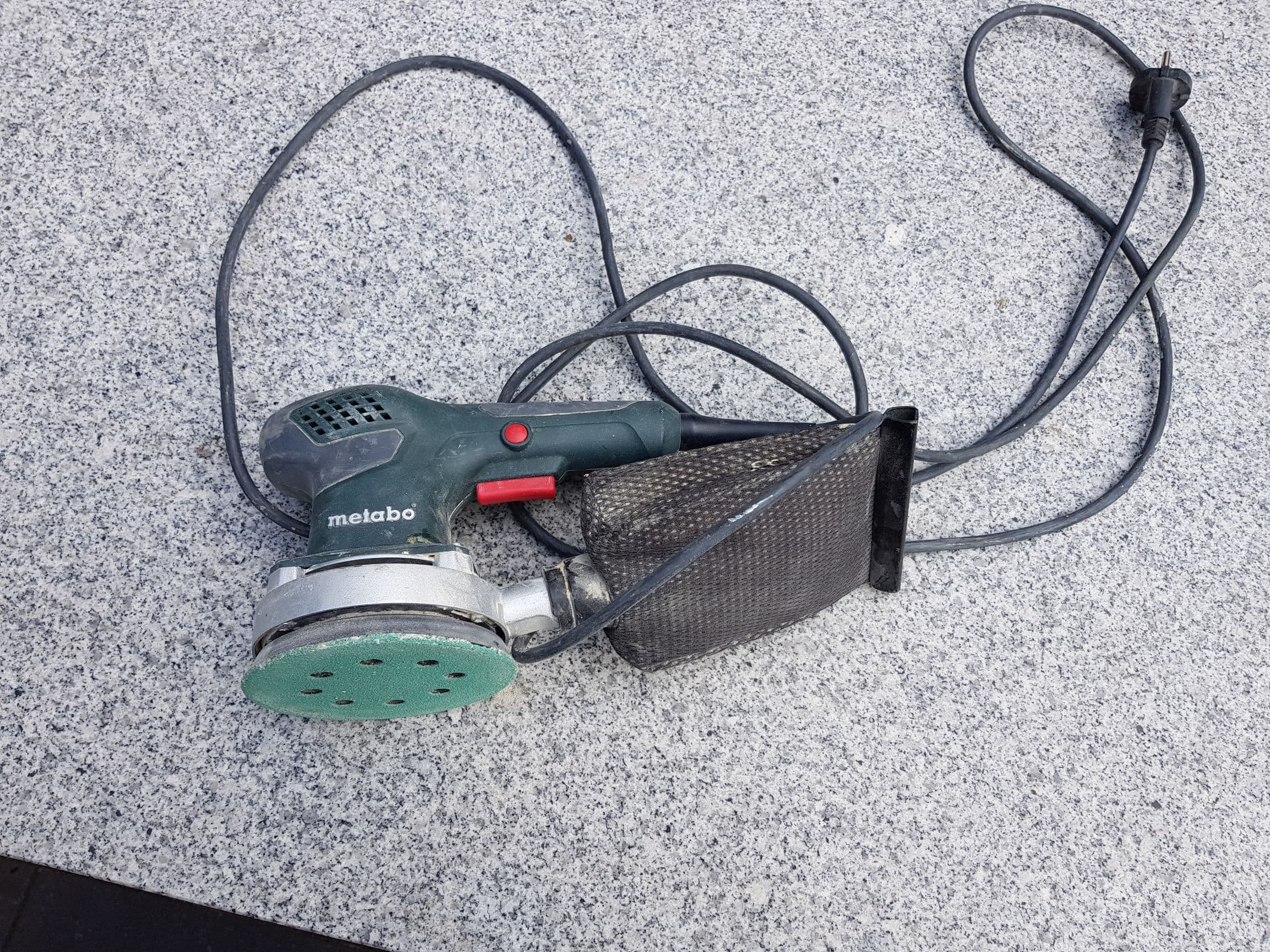 Vlakschuurmachine Metabo met afzuiging en klitteband