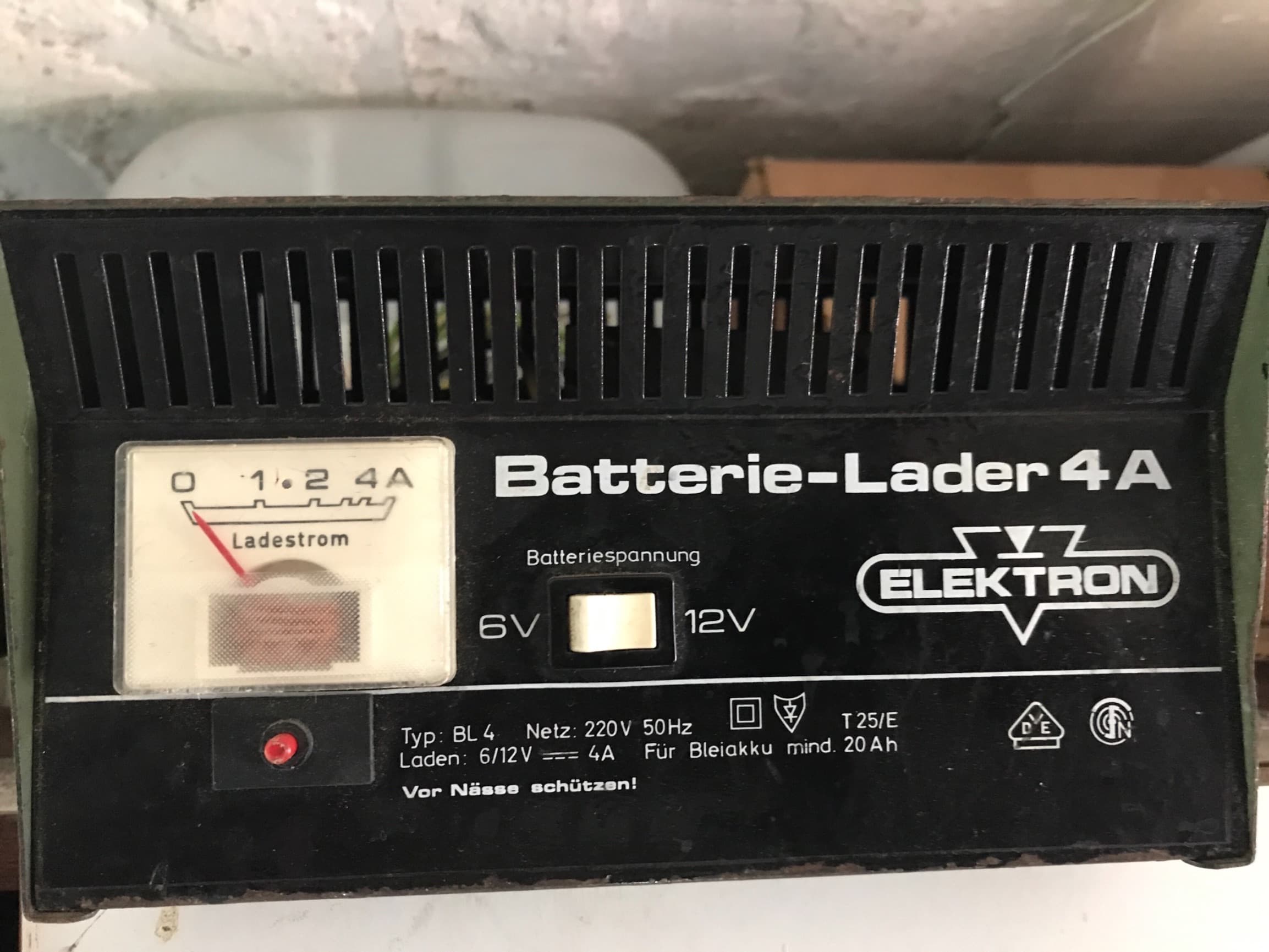 Acculader 6-12V