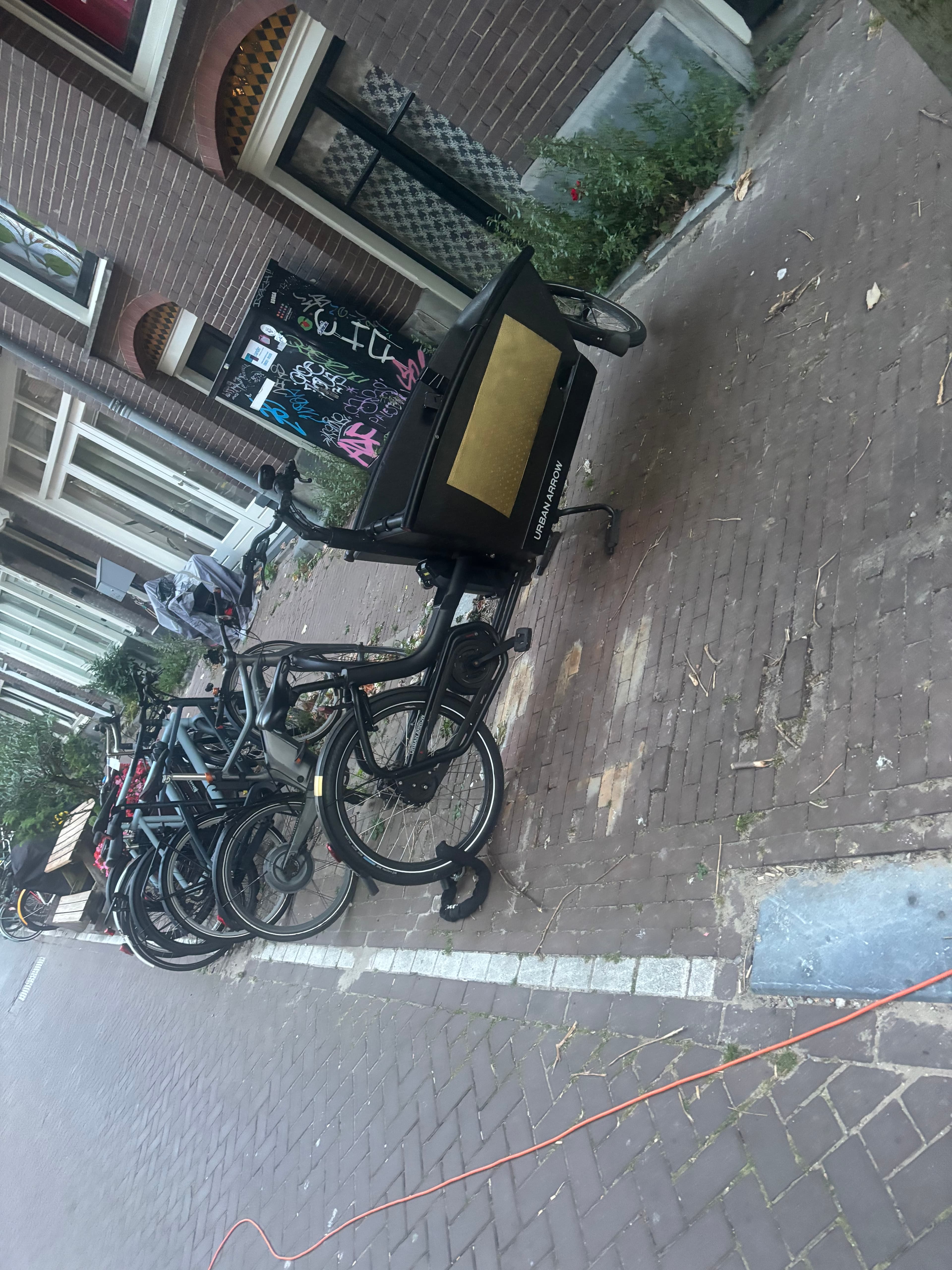 Urban arrow Elektronische bakfiets huren Optie met kinderzitje
