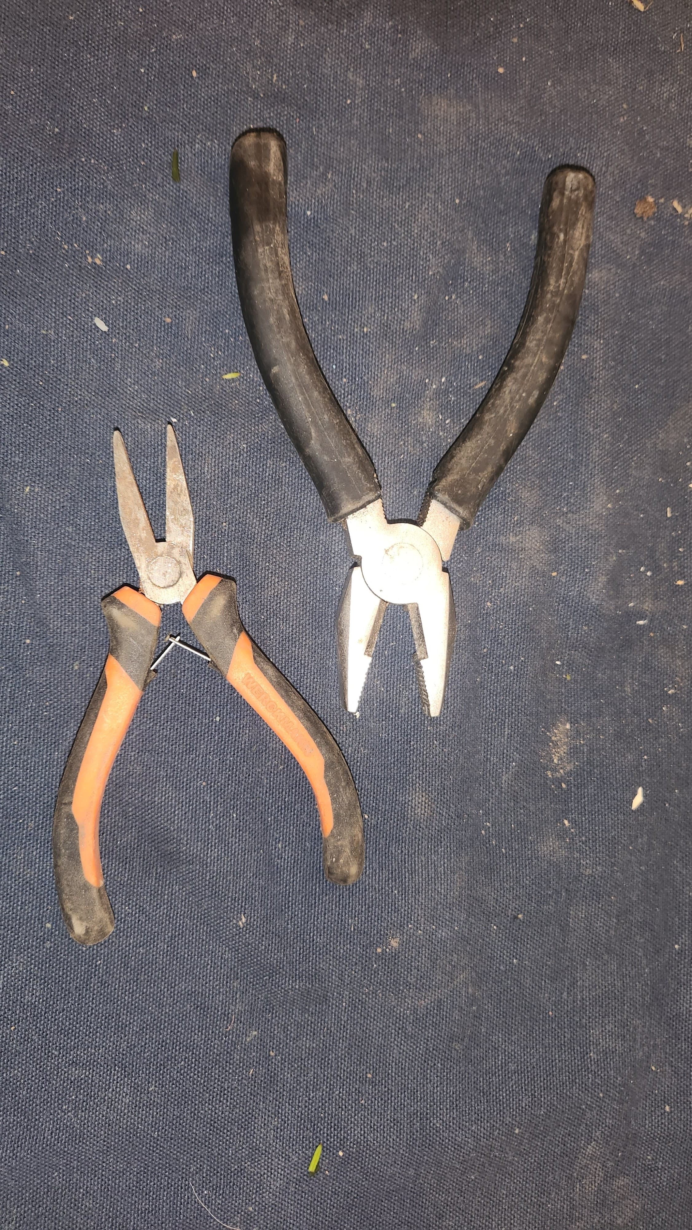 Combination pliers