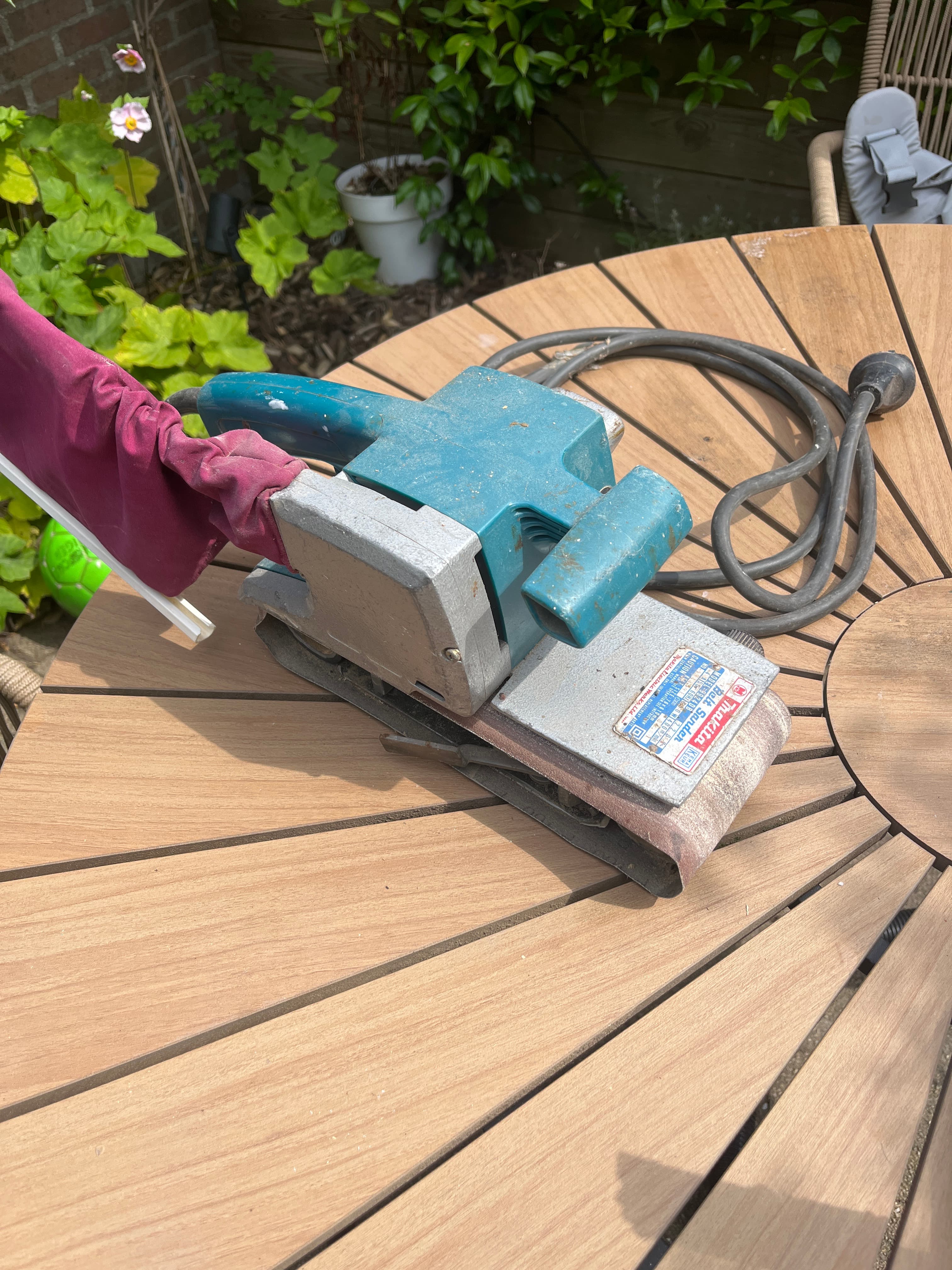 Makita bandschuurmachine